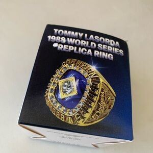 Tommy Lasorda 1988 World Series Replica Ring